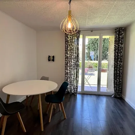 شقة 20 Mins From The نيس